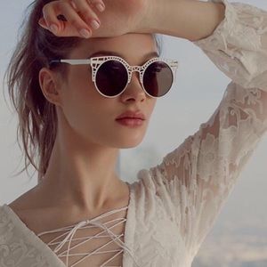 QUAY Sunglasses